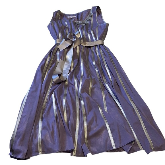 Jack Vert Sleeveless Lilac and Silver Occasion Dress-Sheer Overlay-Size 14 Can - Picture 6 of 10